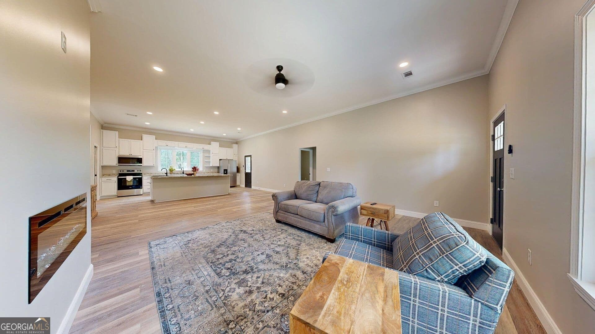 3 bedroom, 2 bathroom, 1,788 sq ft single family residence for sale at 301 S Hull Street, Sylvania, GA 30467 — photo 9