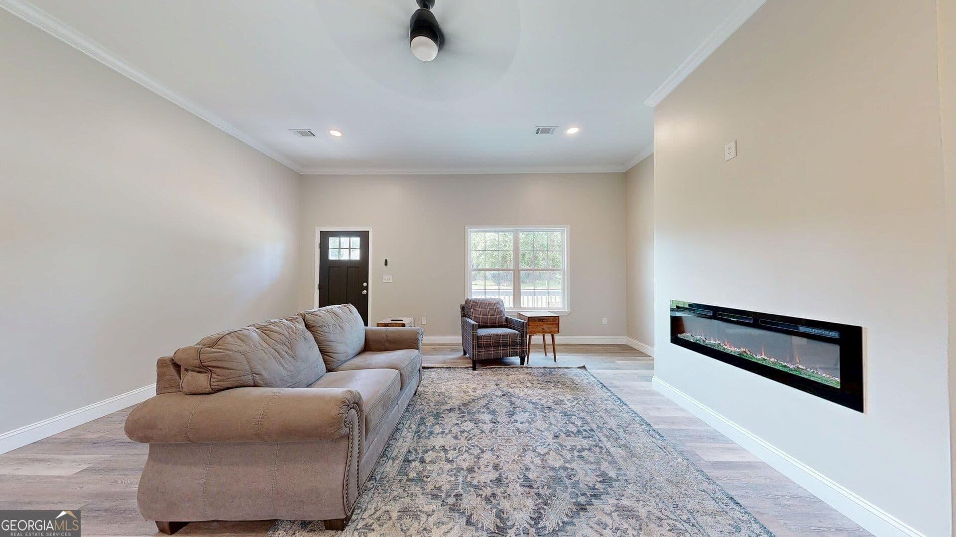3 bedroom, 2 bathroom, 1,788 sq ft single family residence for sale at 301 S Hull Street, Sylvania, GA 30467 — photo 8