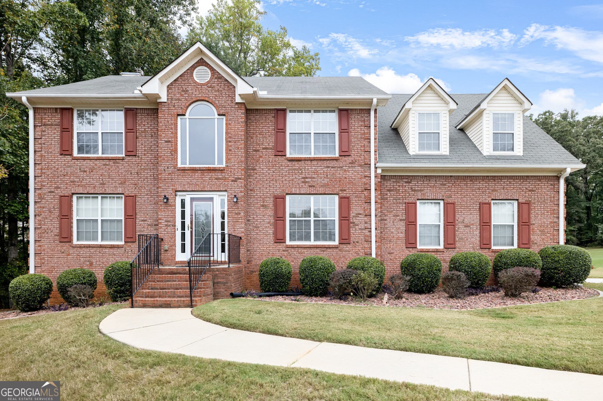4 bedroom, 2.5 bathroom, 2,890 sq ft single family residence for rent at 270 Brook Hollow Drive, Mcdonough, GA 30252 for $2,600 a month — photo 2