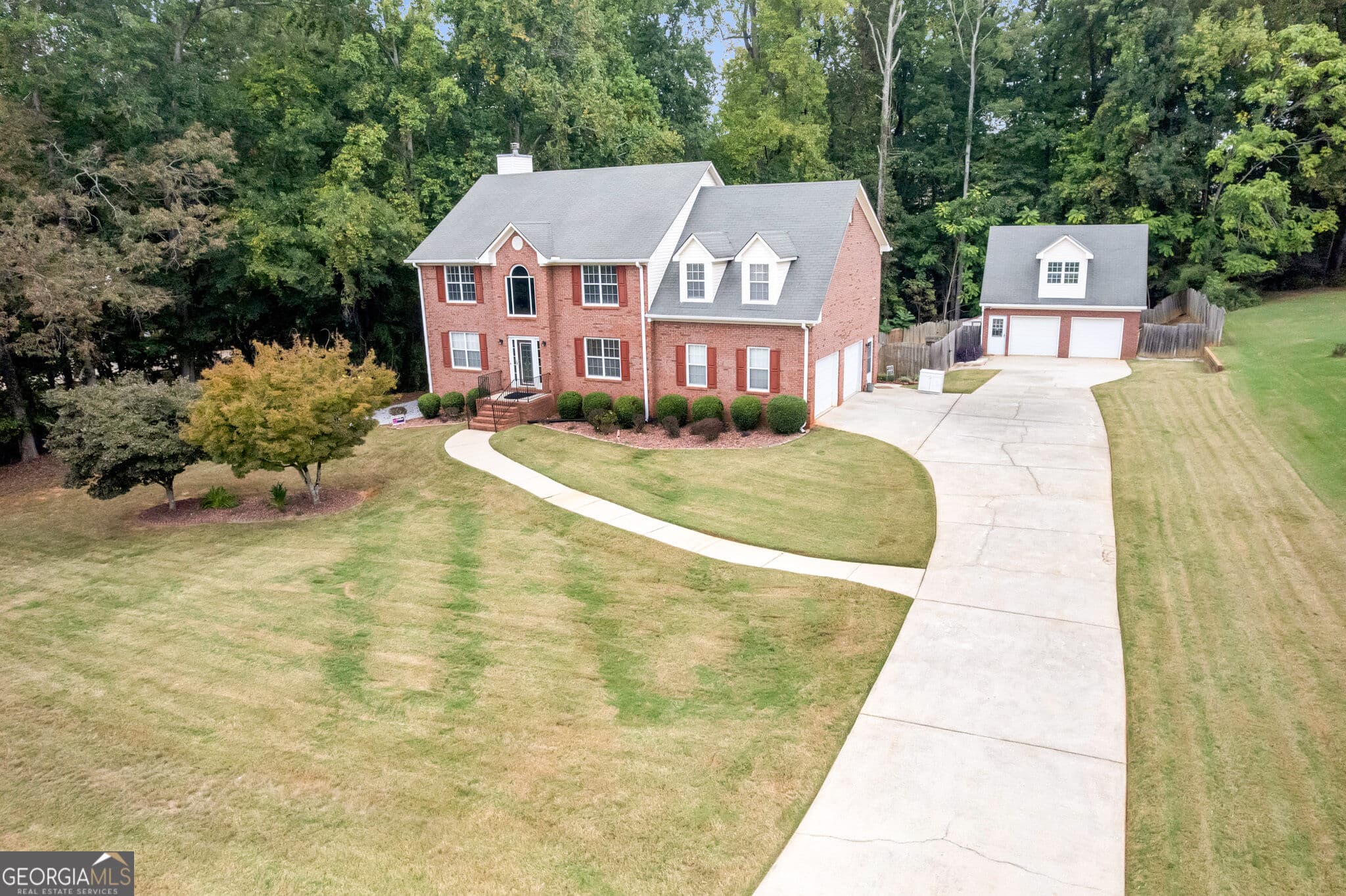 4 bedroom, 2.5 bathroom, 2,890 sq ft single family residence for rent at 270 Brook Hollow Drive, Mcdonough, GA 30252 for $2,600 a month — photo 3