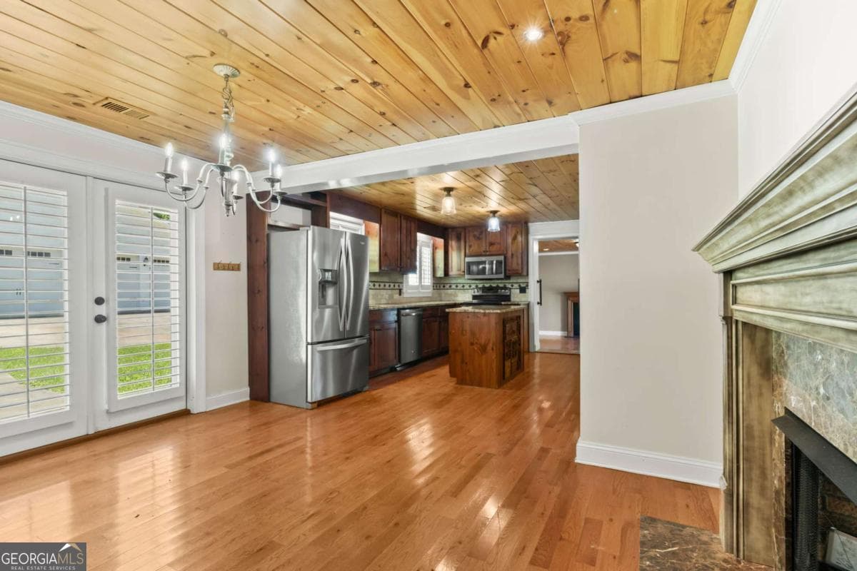 3 bedroom, 2 bathroom, 1,846 sq ft single family residence for sale at 13224 Old Hwy 76, Morganton, GA 30560 — photo 6