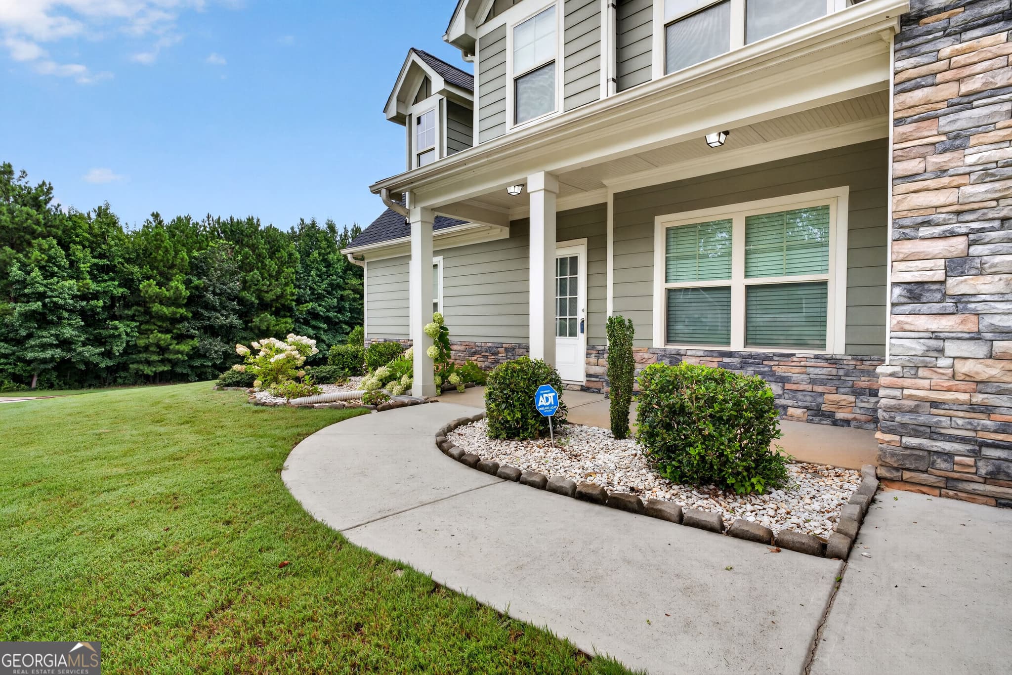 4 bedroom, 2.5 bathroom, 2,619 sq ft single family residence for sale at 328 Smallwood Lane, Douglasville, GA 30134 — photo 2
