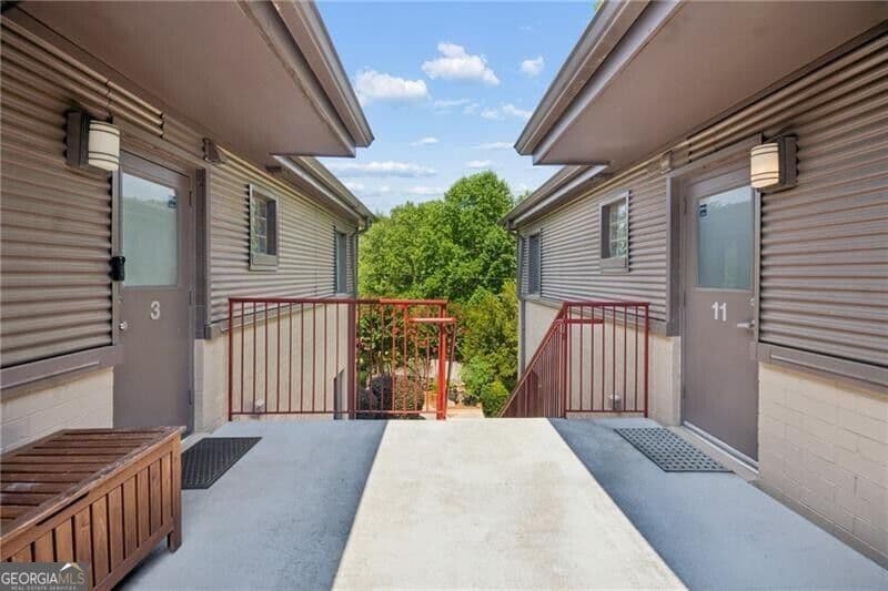 2 bedroom, 1 bathroom, 804 sq ft condominium for rent at 1355 Euclid Avenue 3A, Atlanta, GA 30307 for $2,000 a month — photo 2