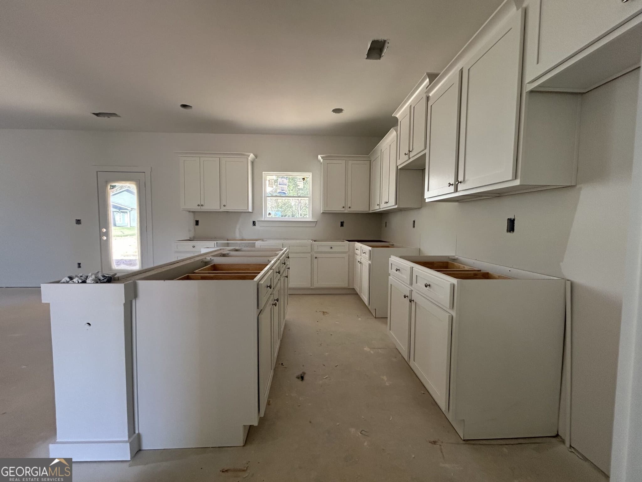 4 bedroom, 2.5 bathroom, 2,157 sq ft single family residence for sale at 210 Ruby Robin Drive, Jefferson, GA 30549 — photo 7