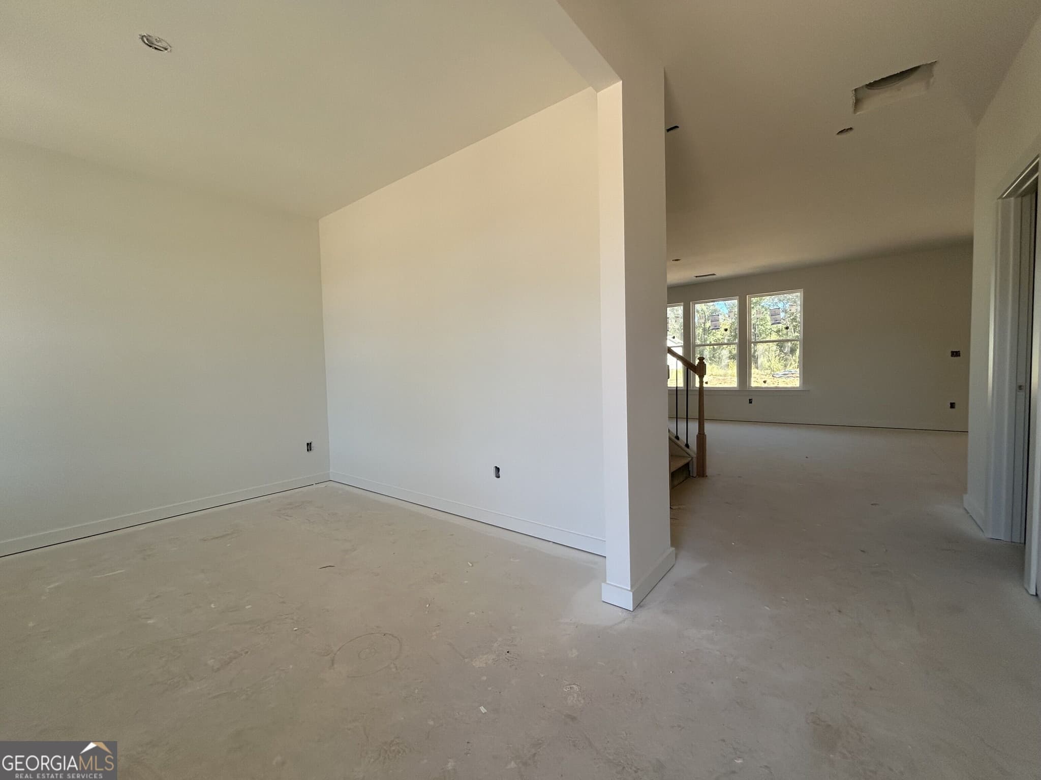 4 bedroom, 2.5 bathroom, 2,157 sq ft single family residence for sale at 210 Ruby Robin Drive, Jefferson, GA 30549 — photo 3