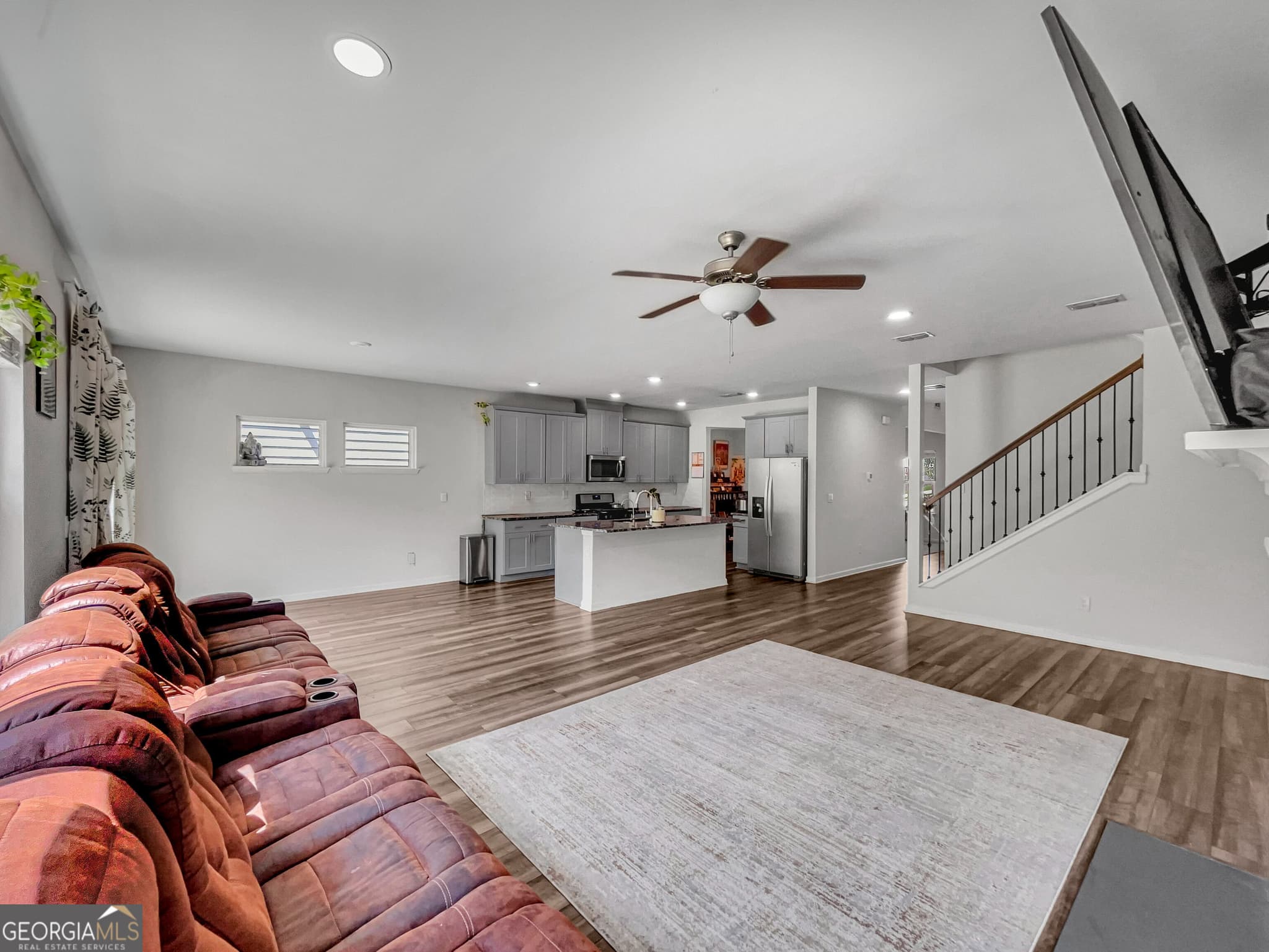 5 bedroom, 3 bathroom, 3,129 sq ft single family residence for sale at 5880 Hackberry Lane, Braselton, GA 30517 — photo 3