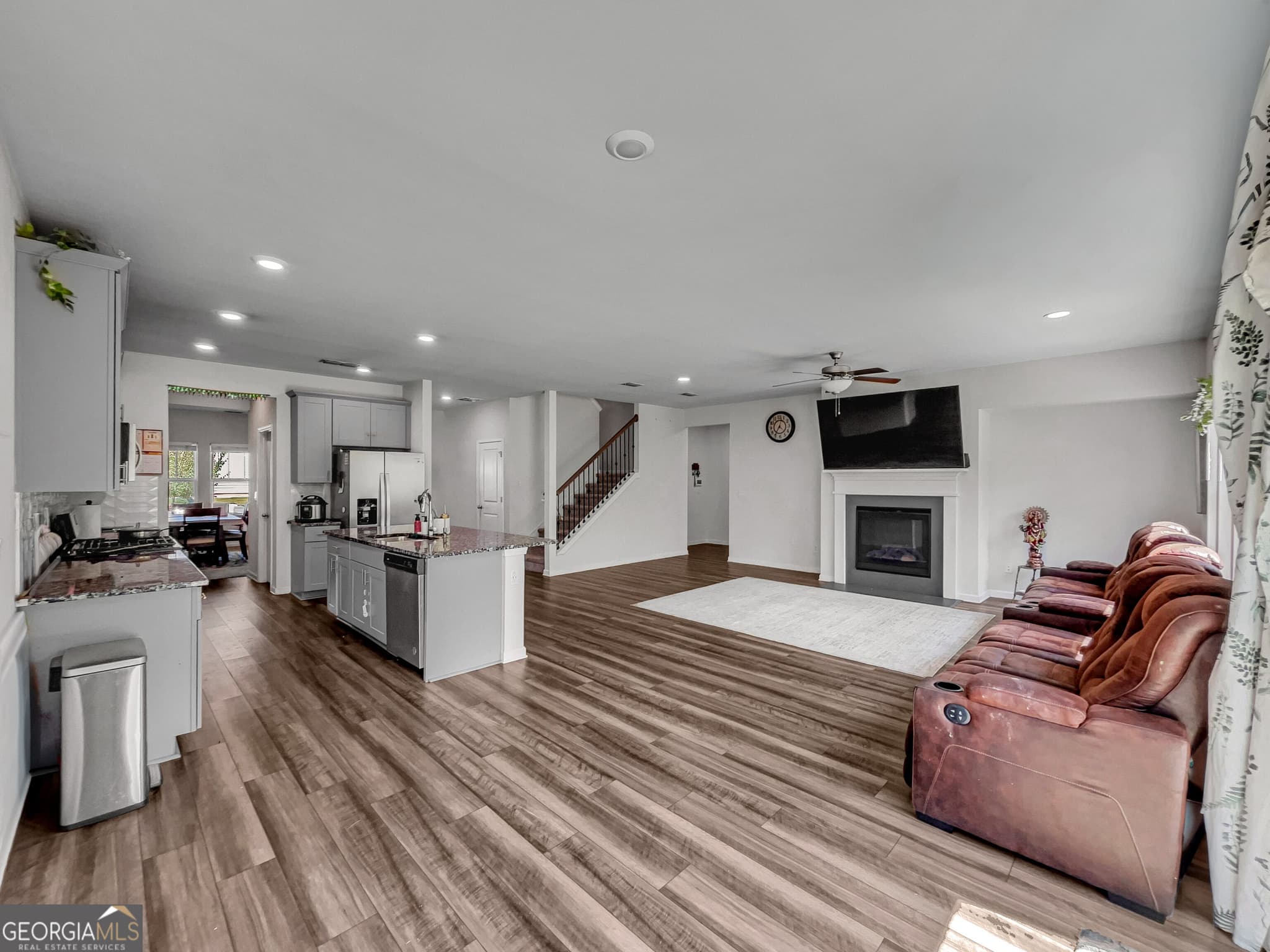5 bedroom, 3 bathroom, 3,129 sq ft single family residence for sale at 5880 Hackberry Lane, Braselton, GA 30517 — photo 9