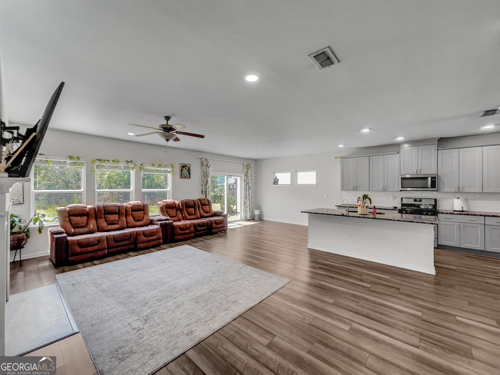 5 bedroom, 3 bathroom, 3,129 sq ft single family residence for sale at 5880 Hackberry Lane, Braselton, GA 30517 — photo 10