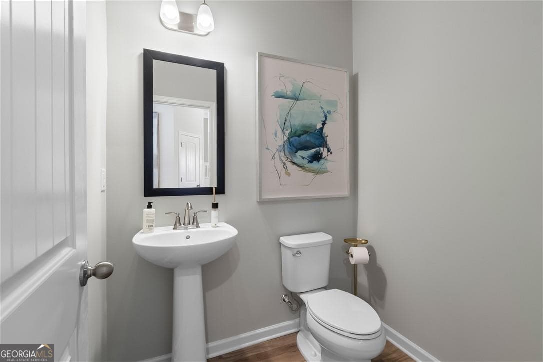 3 bedroom, 2.5 bathroom, 1,849 sq ft townhouse for sale at 241 Abbotts Crossing Circle, Conyers, GA 30094 — photo 6