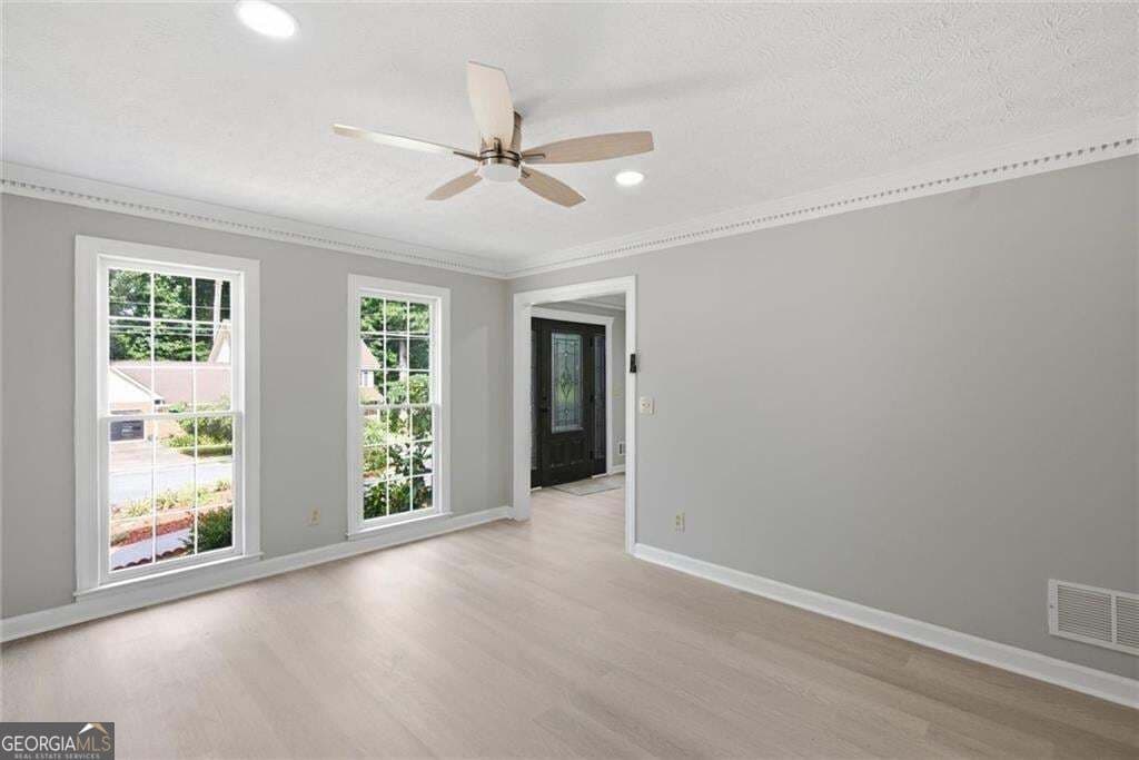 7 bedroom, 4 bathroom, 3,897 sq ft single family residence for sale at 24 Planters Drive, Lilburn, GA 30047 — photo 7