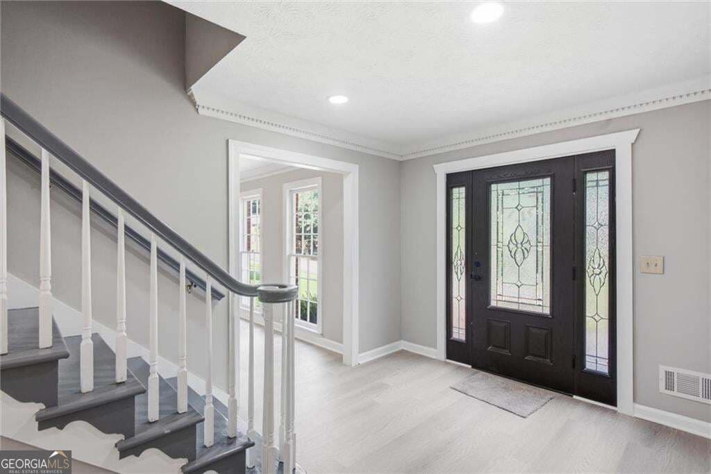 7 bedroom, 4 bathroom, 3,897 sq ft single family residence for sale at 24 Planters Drive, Lilburn, GA 30047 — photo 5
