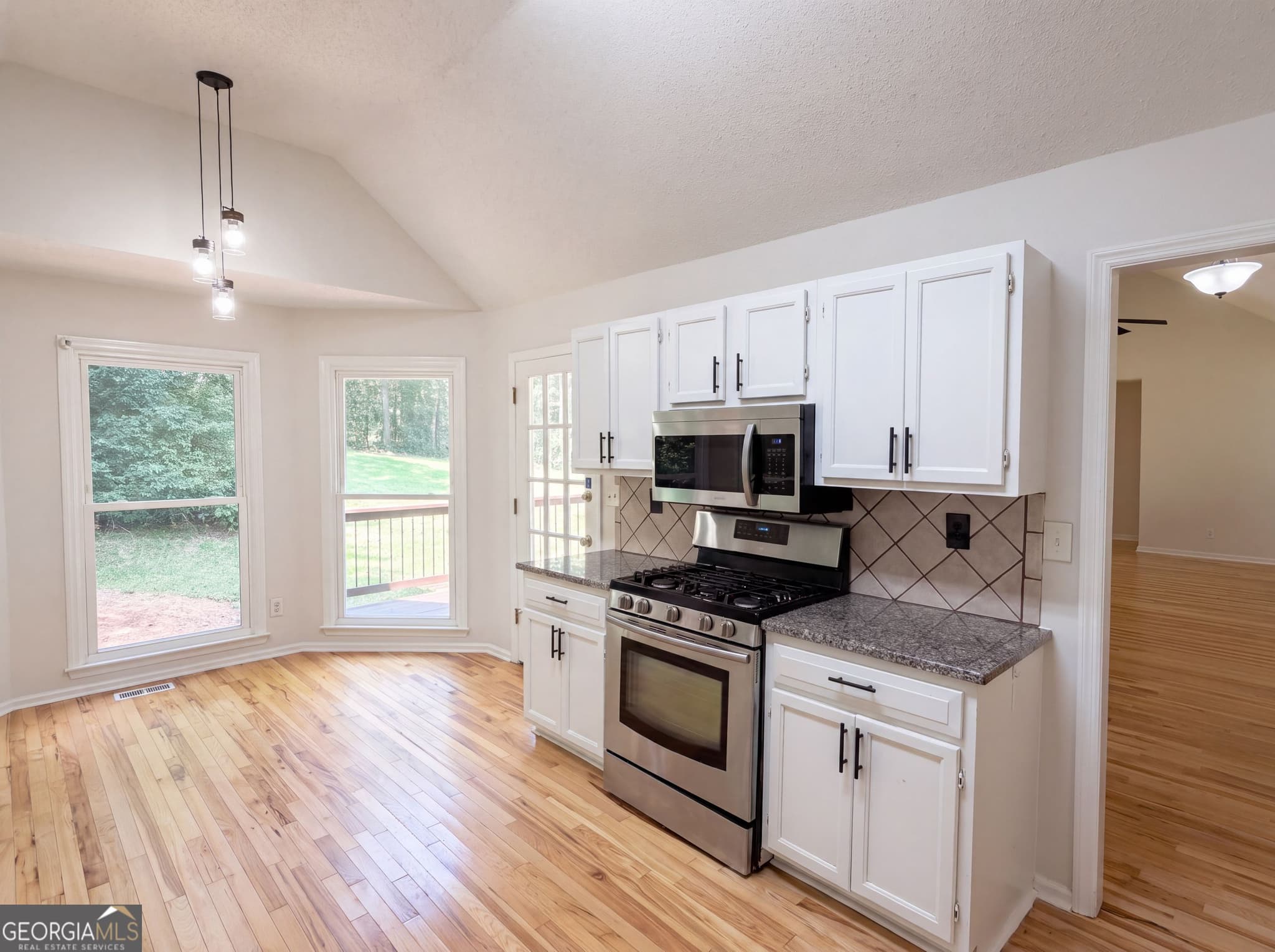3 bedroom, 2 bathroom, 1,594 sq ft single family residence for sale at 95 Christophers Gallop, Stockbridge, GA 30281 — photo 6