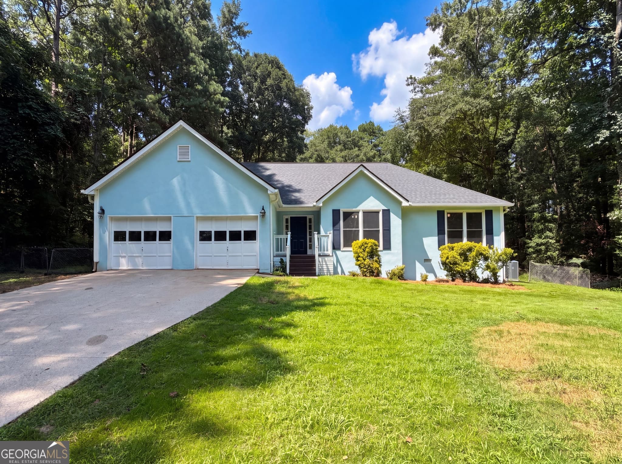 3 bedroom, 2 bathroom, 1,594 sq ft single family residence for sale at 95 Christophers Gallop, Stockbridge, GA 30281 — photo 1 of 22
