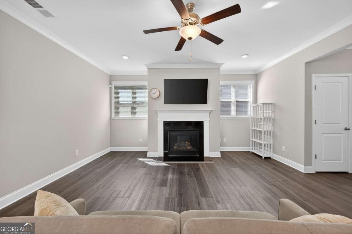 4 bedroom, 3 bathroom, 2,448 sq ft single family residence for sale at 1020 River Park Drive, Johns Creek, GA 30097 — photo 7