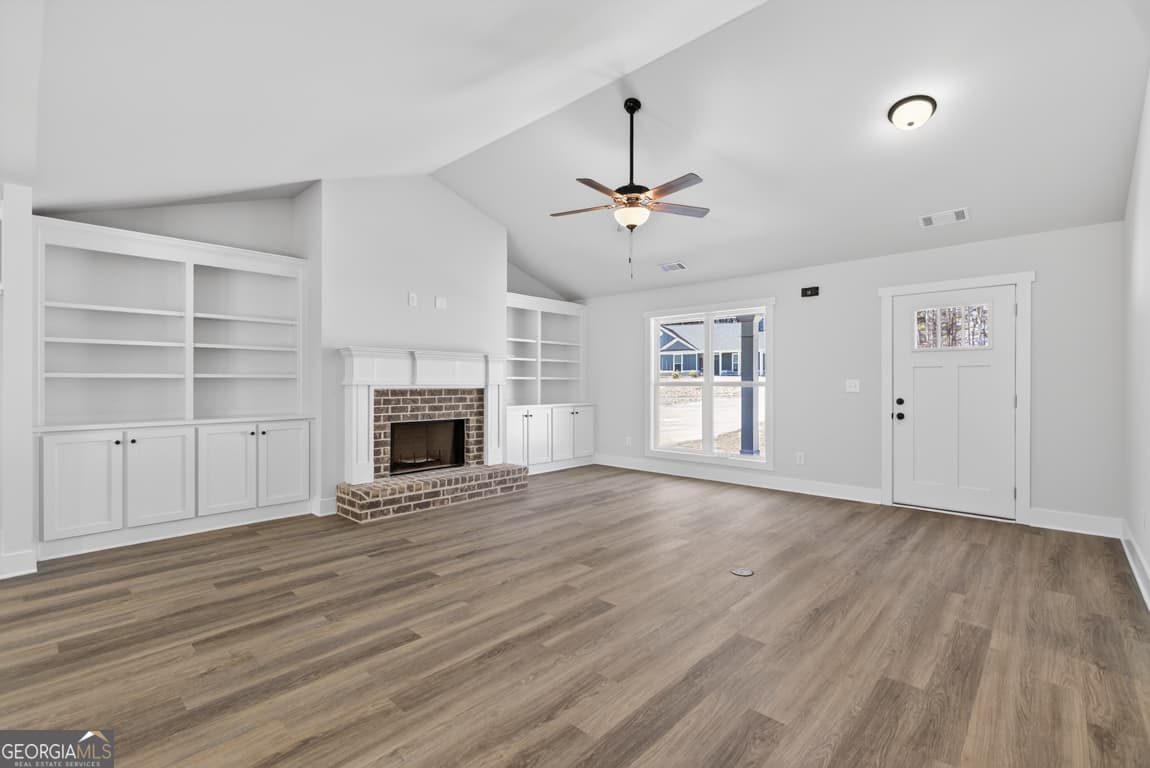 4 bedroom, 3 bathroom, 2,150 sq ft single family residence for sale at 16 Mockingbird Lane 38, Winder, GA 30680 — photo 5