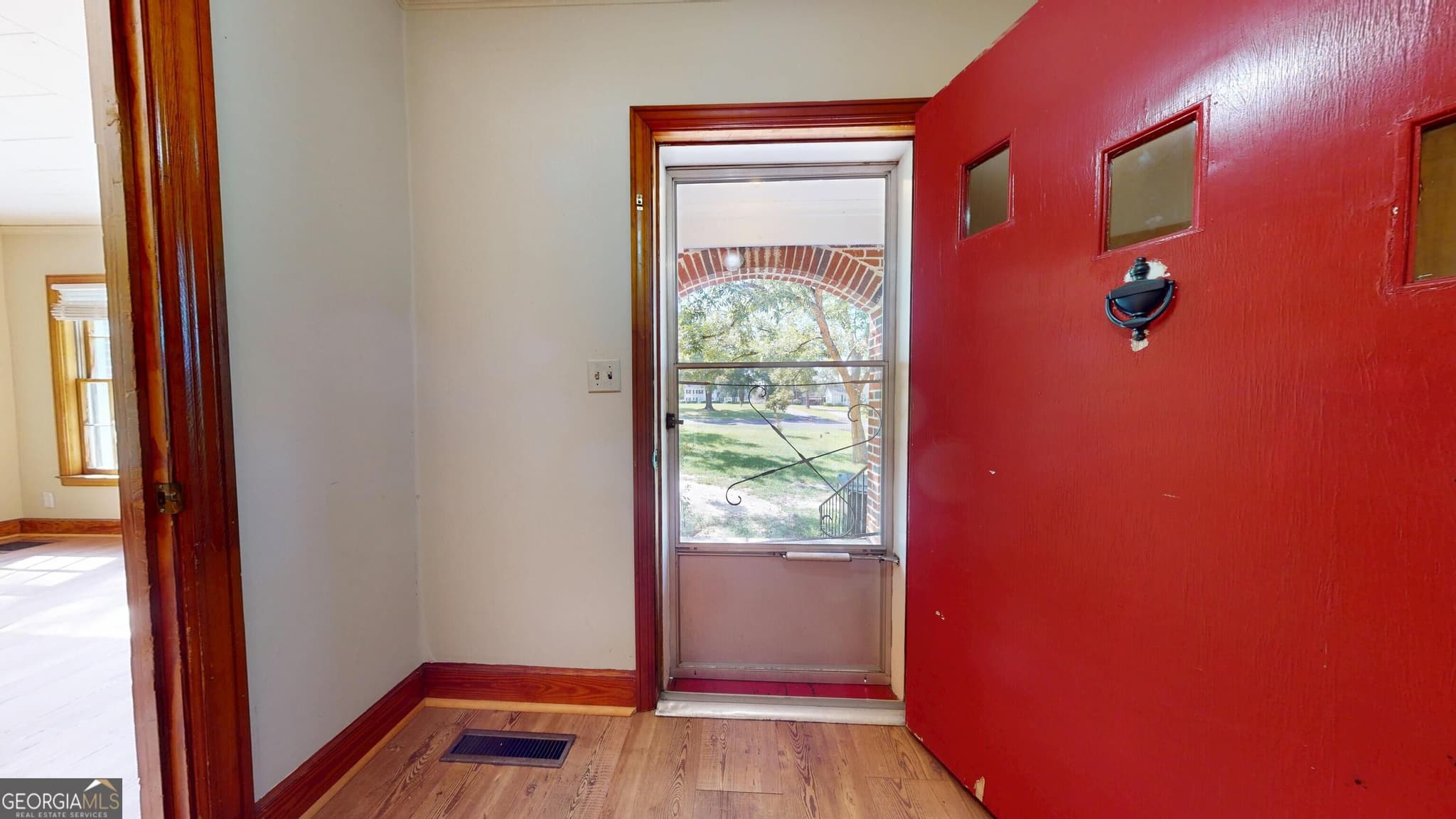 3 bedroom, 2 bathroom, 2,585 sq ft single family residence for sale at 634 W Main Street, Swainsboro, GA 30401 — photo 2