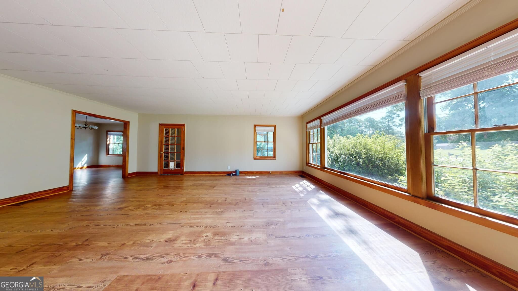 3 bedroom, 2 bathroom, 2,585 sq ft single family residence for sale at 634 W Main Street, Swainsboro, GA 30401 — photo 3