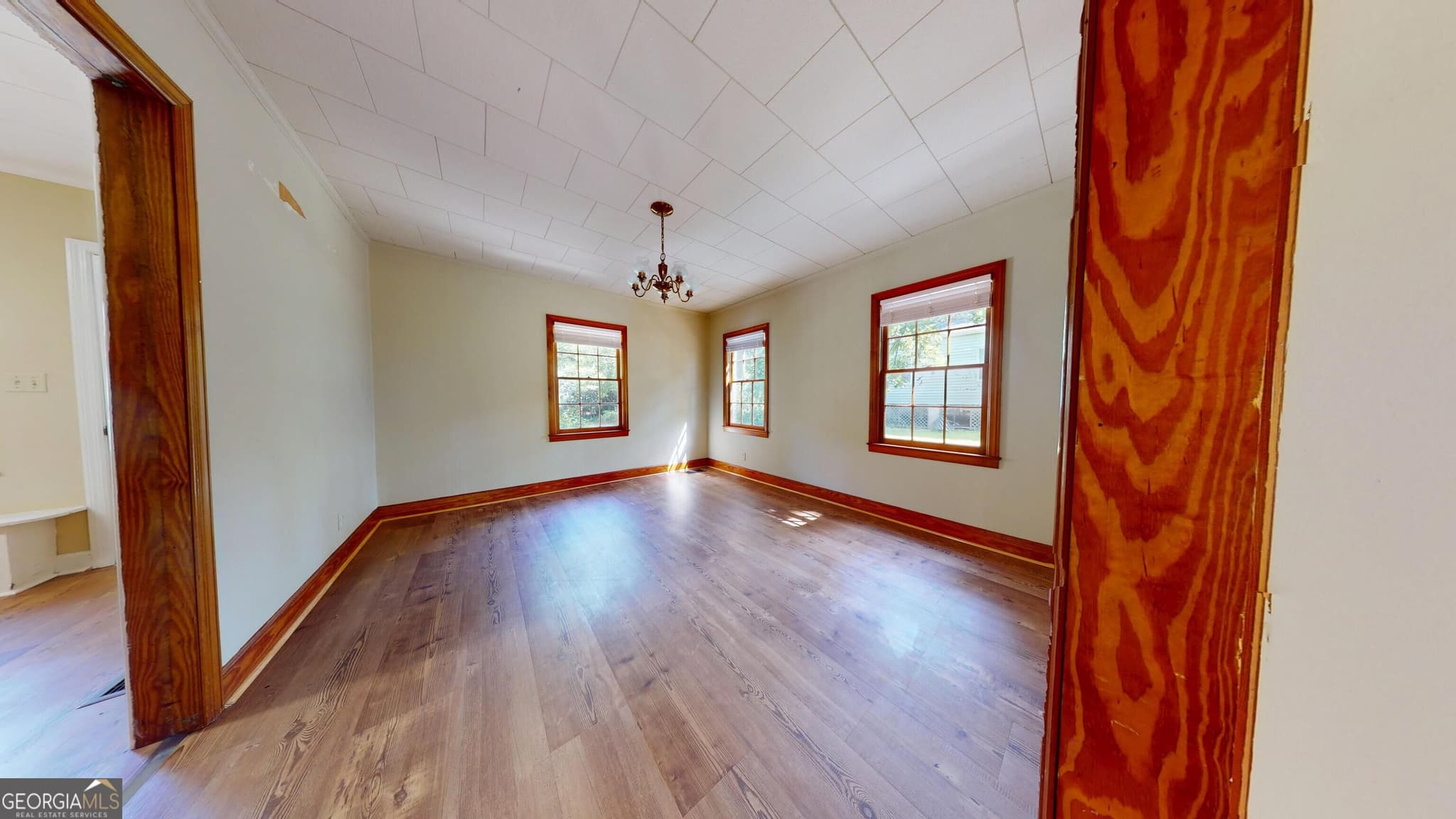 3 bedroom, 2 bathroom, 2,585 sq ft single family residence for sale at 634 W Main Street, Swainsboro, GA 30401 — photo 4
