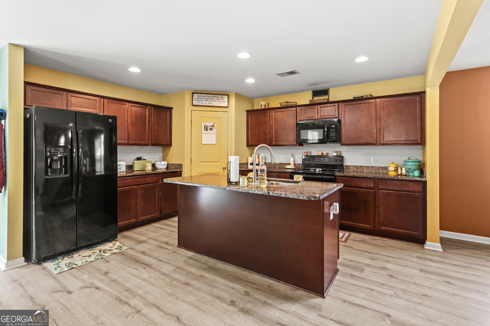 4 bedroom, 2.5 bathroom, 2,831 sq ft single family residence for sale at 31 Blackberry Circle, Guyton, GA 31312 — photo 3