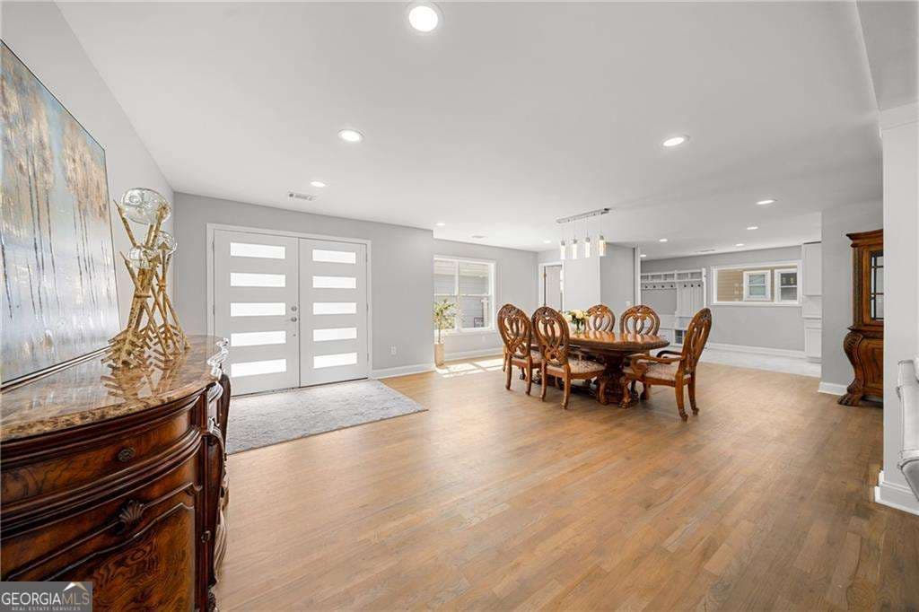 4 bedroom, 4.5 bathroom, 4,247 sq ft single family residence for sale at 9058 Woodlake Lane, Villa Rica, GA 30180 — photo 7