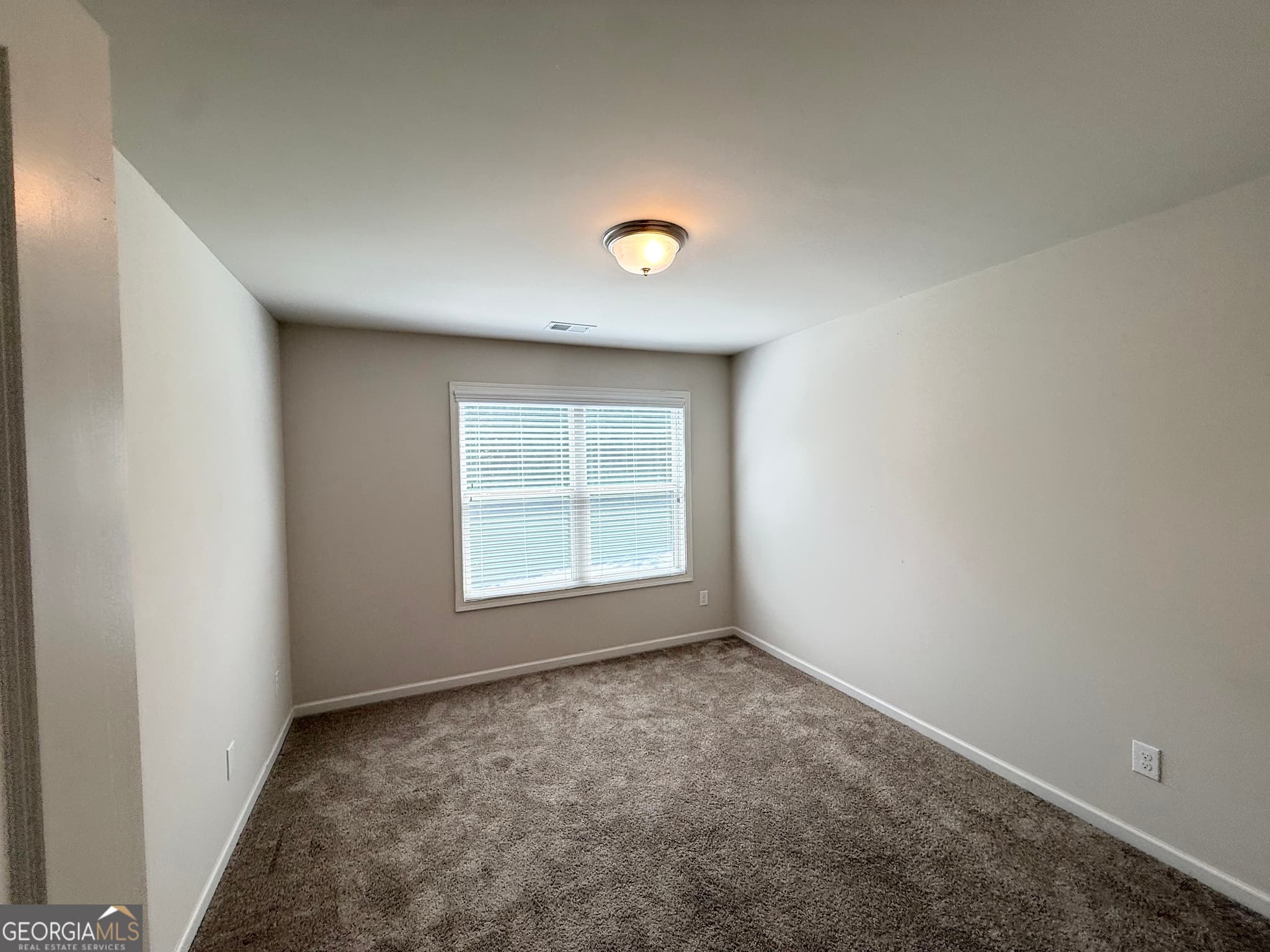 4 bedroom, 2.5 bathroom, 2,352 sq ft single family residence for sale at 255 Dublin Way, Dallas, GA 30132 — photo 9