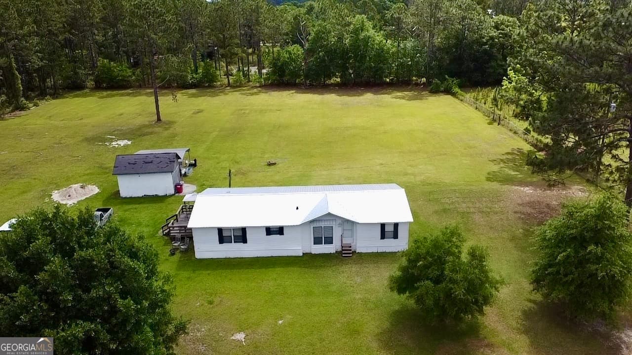 3 bedroom, 2 bathroom, 1,680 sq ft manufactured home,single family residence sold at 6350 Bargeron Road, Blackshear, GA 31516