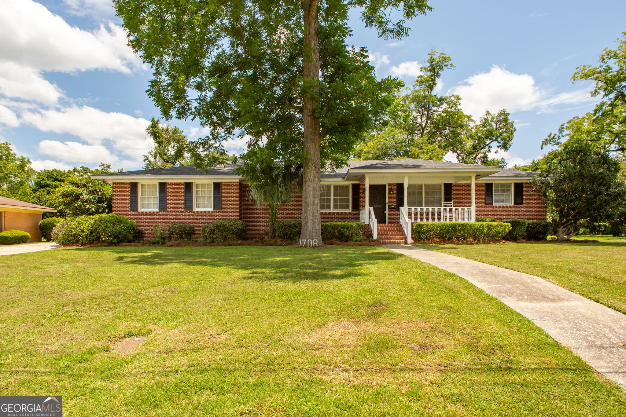4 bedroom, 3 bathroom, 2,622 sq ft single family residence for sale at 1708 City Boulevard, Waycross, GA 31501