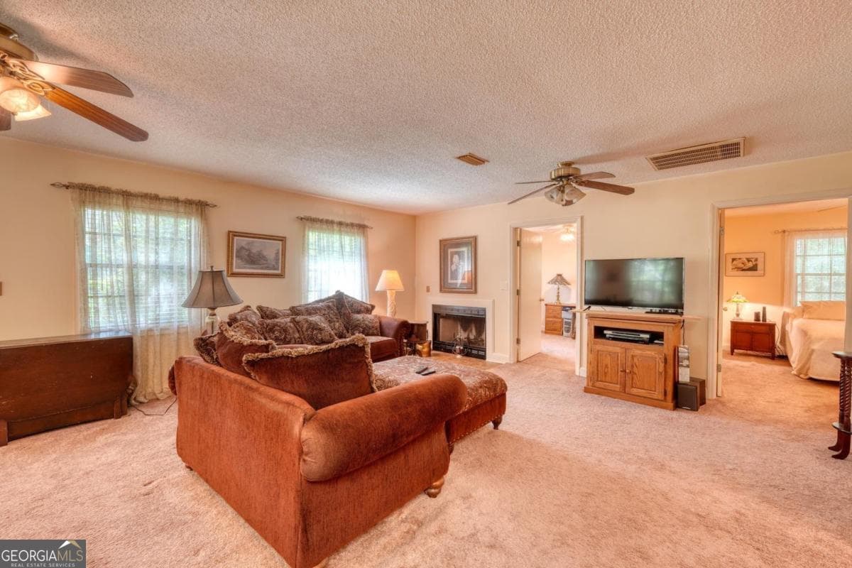 2 bedroom, 1.5 bathroom, 1,236 sq ft single family residence for sale at 224 Bonnie Lane, Blairsville, GA 30512 — photo 4