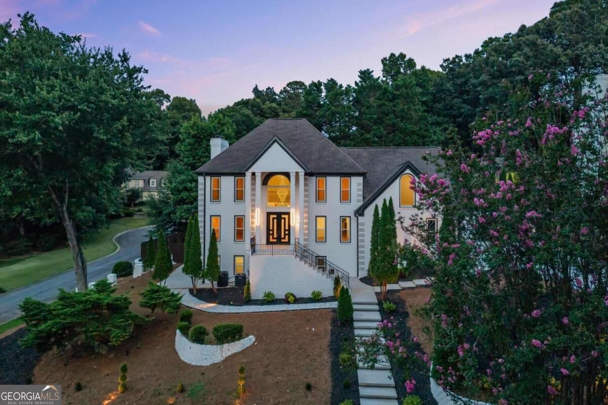 6 bedroom, 5.5 bathroom, 5,258 sq ft single family residence for sale at 762 Bedford Oaks Drive, Marietta, GA 30068 — photo 1 of 68