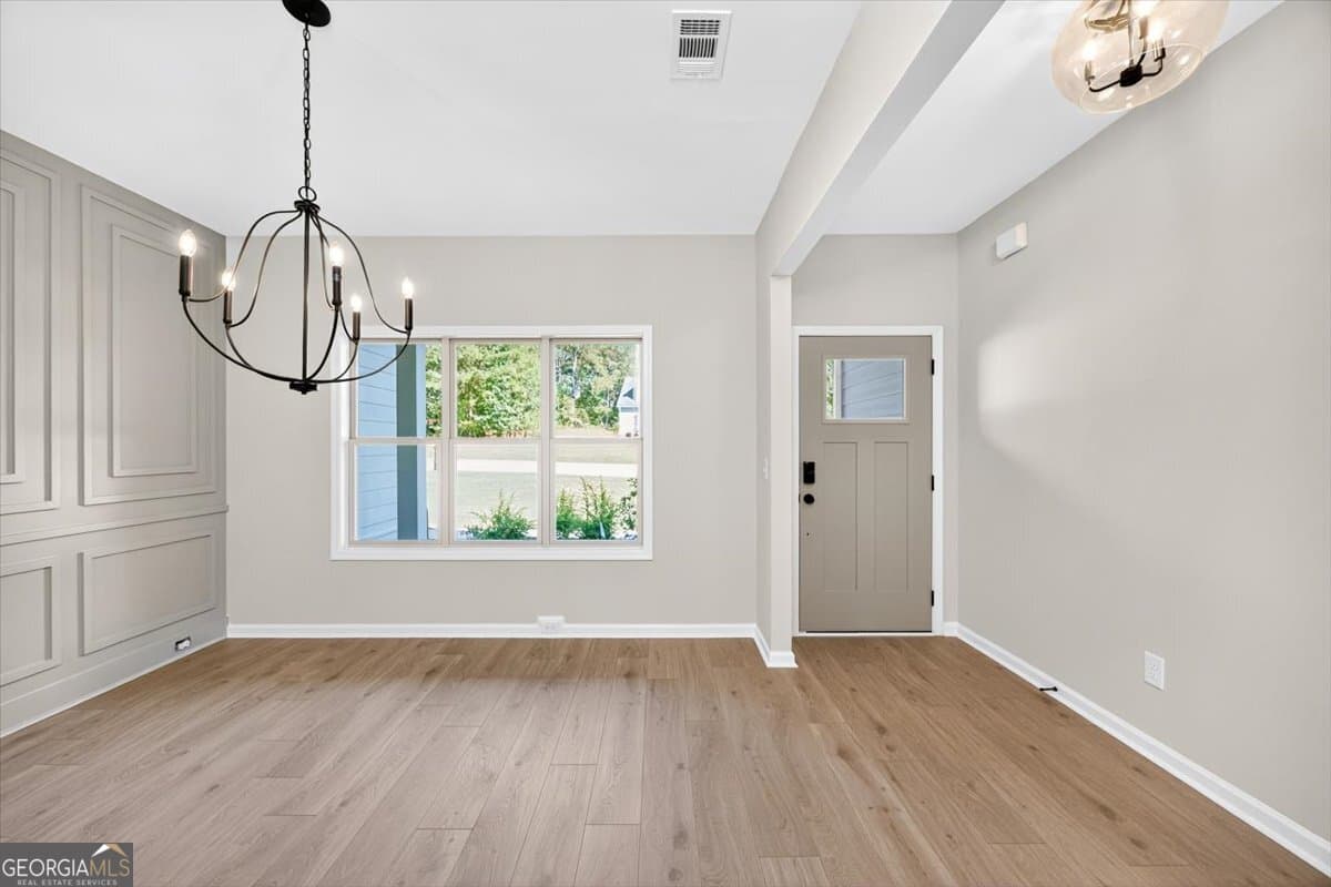 4 bedroom, 3 bathroom, 2,813 sq ft single family residence for sale at 205 Barnett Lane, Thomaston, GA 30286 — photo 7