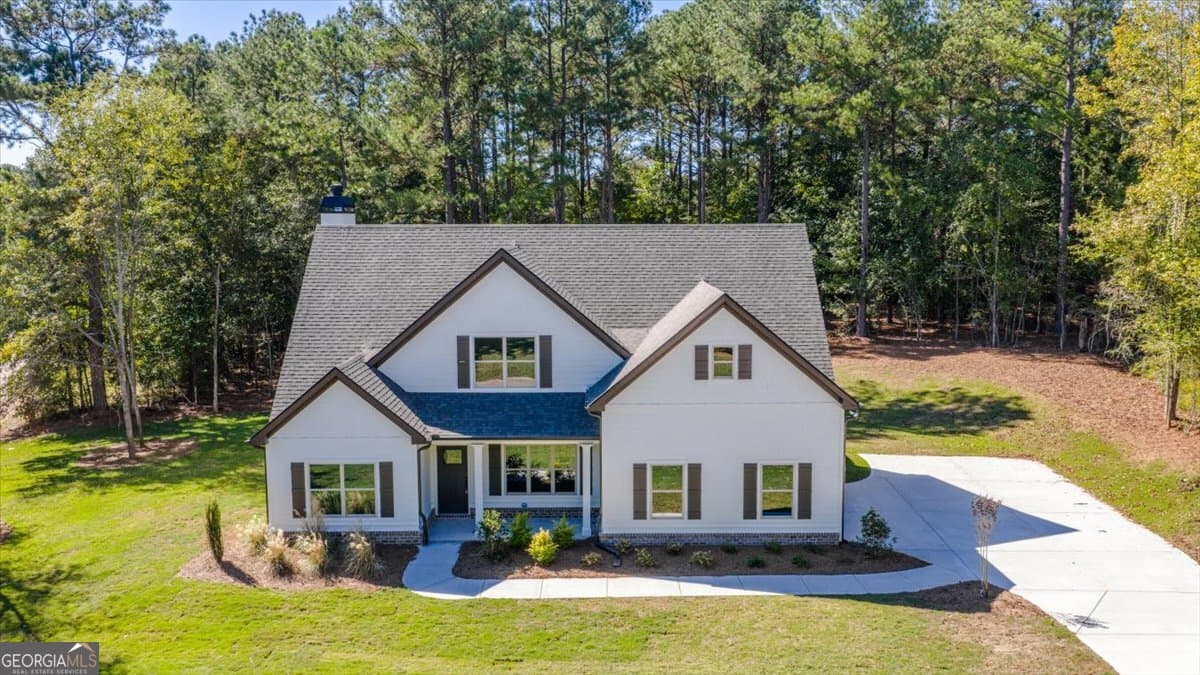 4 bedroom, 3 bathroom, 2,813 sq ft single family residence for sale at 205 Barnett Lane, Thomaston, GA 30286 — photo 1 of 54