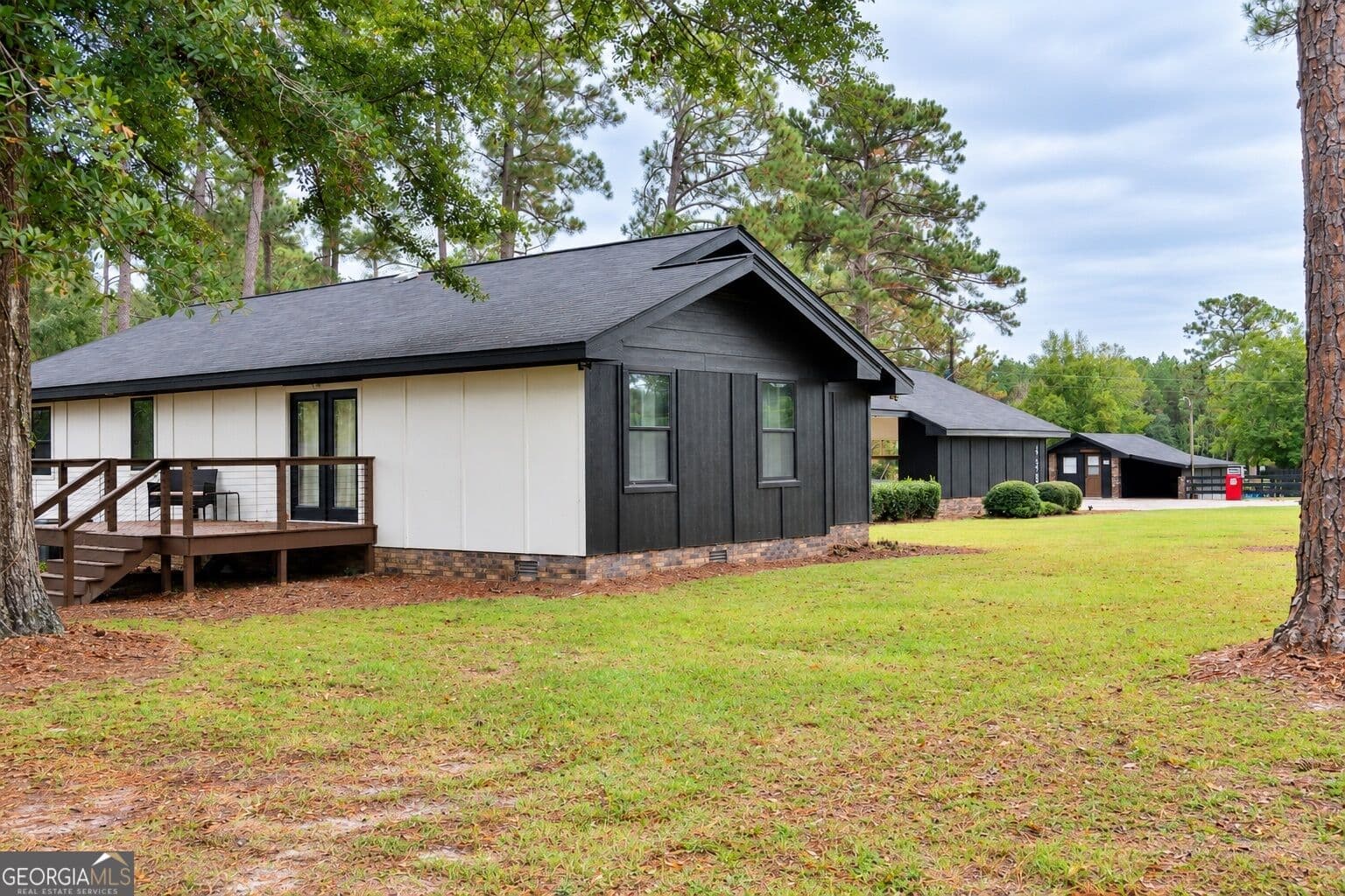 4 bedroom, 2 bathroom, 3,508 sq ft single family residence for sale at 436 Main Street, Milan, GA 31060 — photo 5