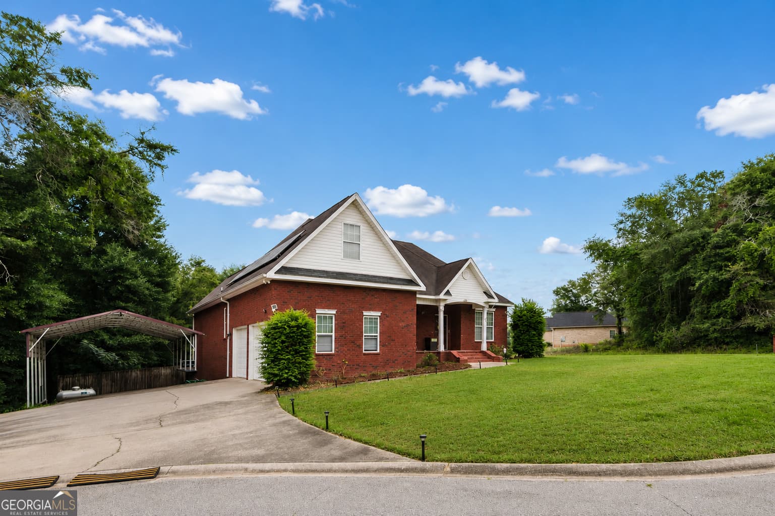 4 bedroom, 3 bathroom, 2,008 sq ft single family residence for sale at 101 Saint Croix Court, Perry, GA 31069 — photo 2