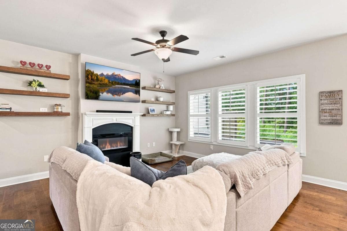 4 bedroom, 3.5 bathroom, 2,480 sq ft townhouse for sale at 229 Lakeside Place, Canton, GA 30114 — photo 9
