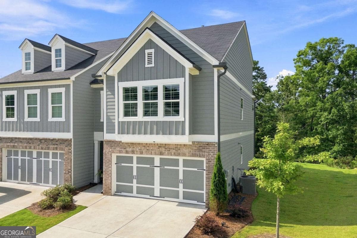 4 bedroom, 3.5 bathroom, 2,480 sq ft townhouse for sale at 229 Lakeside Place, Canton, GA 30114 — photo 4