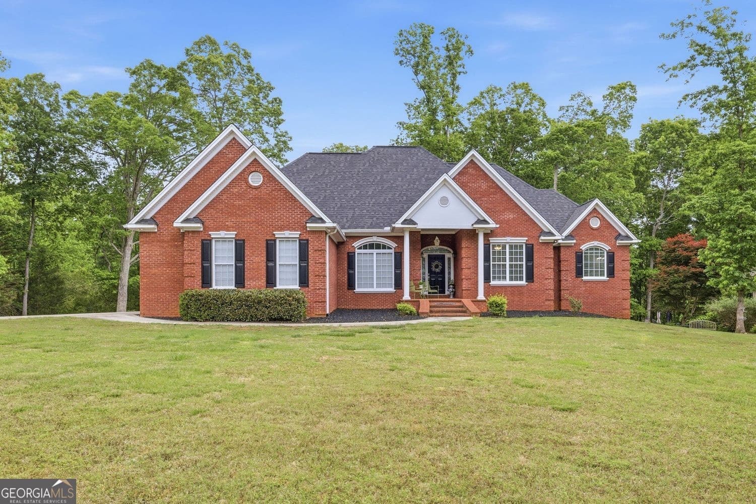 5 bedroom, 4 bathroom, 4,373 sq ft single family residence sold at 6654 Windvane Point, Clermont, GA 30527