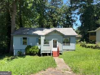 3 bedroom, 2 bathroom, 1,040 sq ft single family residence for sale at 305 Creighton Avenue, Scottdale, GA 30079 — photo 1 of 11