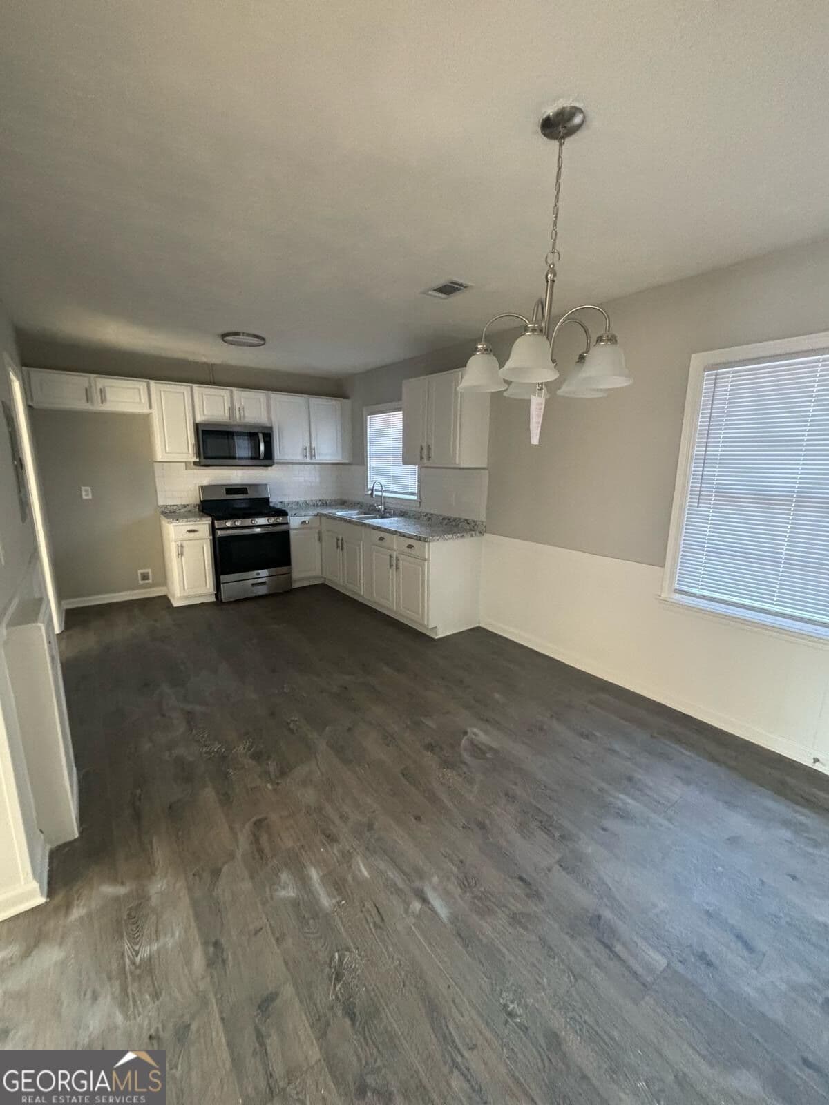 3 bedroom, 1 bathroom, 1,205 sq ft single family residence for sale at 1514 Bowman Street, Columbus, GA 31903 — photo 5