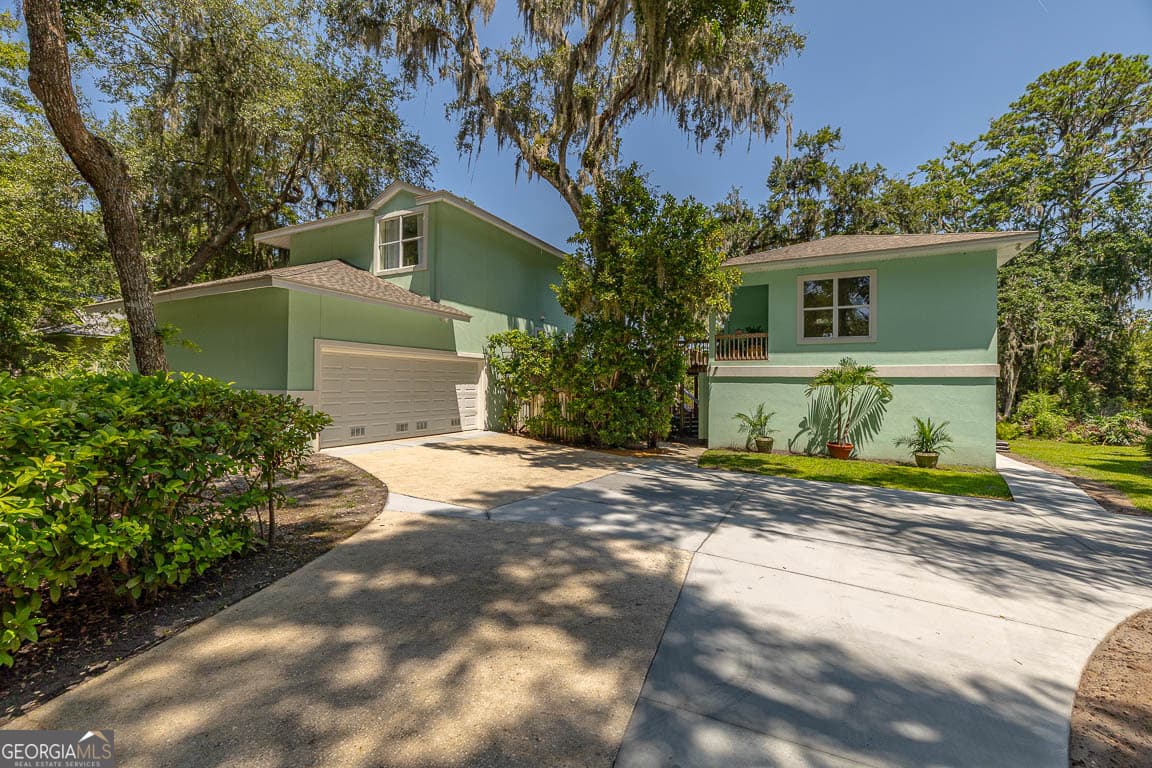 4 bedroom, 3 bathroom, 2,689 sq ft single family residence for sale at 123 Plemmons Drive, St. Simons, GA 31522 — photo 6
