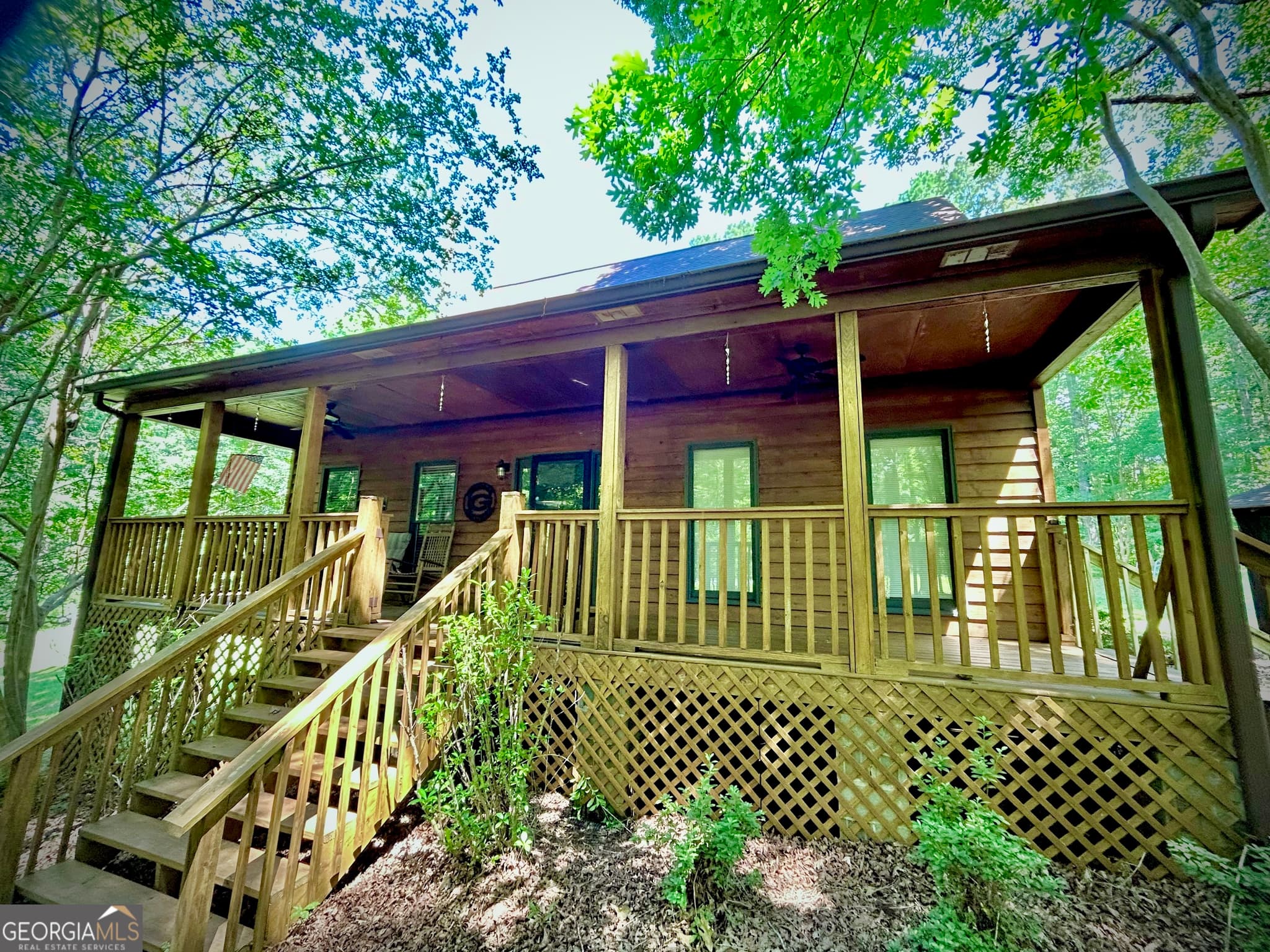 3 bedroom, 2.5 bathroom, 2,016 sq ft single family residence sold at 108 W Indian Bluff Drive, Lagrange, GA 30240