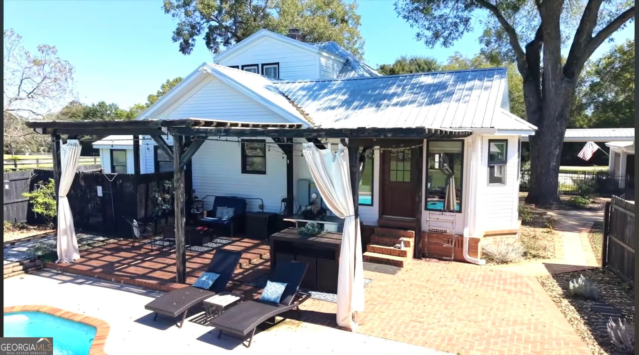 4 bedroom, 3.5 bathroom, 2,886 sq ft single family residence for sale at 10540 Estes Road, Macon, GA 31210 — photo 6