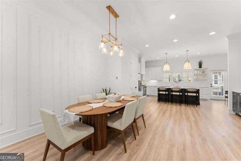 4 bedroom, 4.5 bathroom, 3,152 sq ft townhouse for sale at 338 SUGARVIEW Road, Sugar Hill, GA 30518 — photo 3