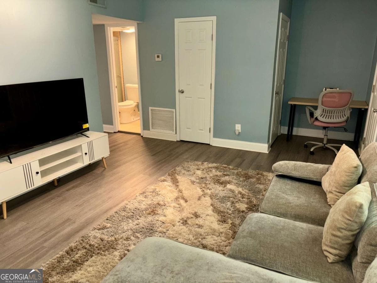 3 bedroom, 2 bathroom, 1,134 sq ft condominium for sale at 13 Peyton Place, Atlanta, GA 30311 — photo 5