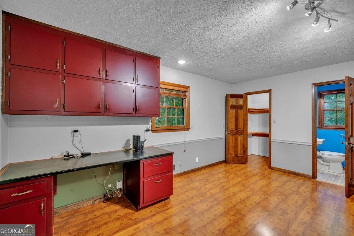 5 bedroom, 4.5 bathroom, 2,821 sq ft single family residence for sale at 6620 New Hope Road, Milner, GA 30257 — photo 8