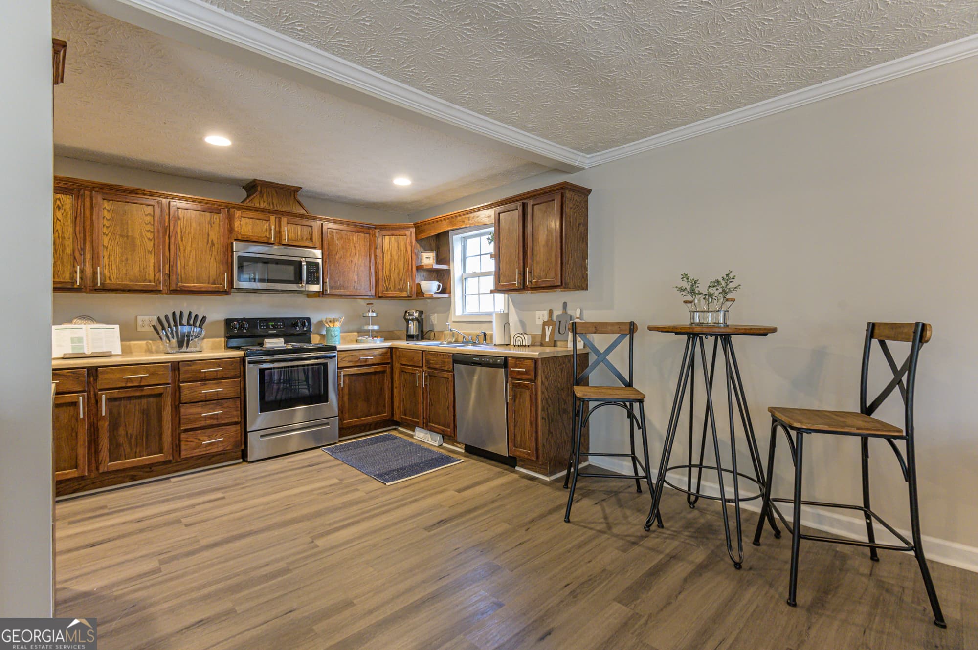 4 bedroom, 2 bathroom single family residence for rent at 196 Etowah Drive, Cartersville, GA 30120 for $5,234 a month — photo 9