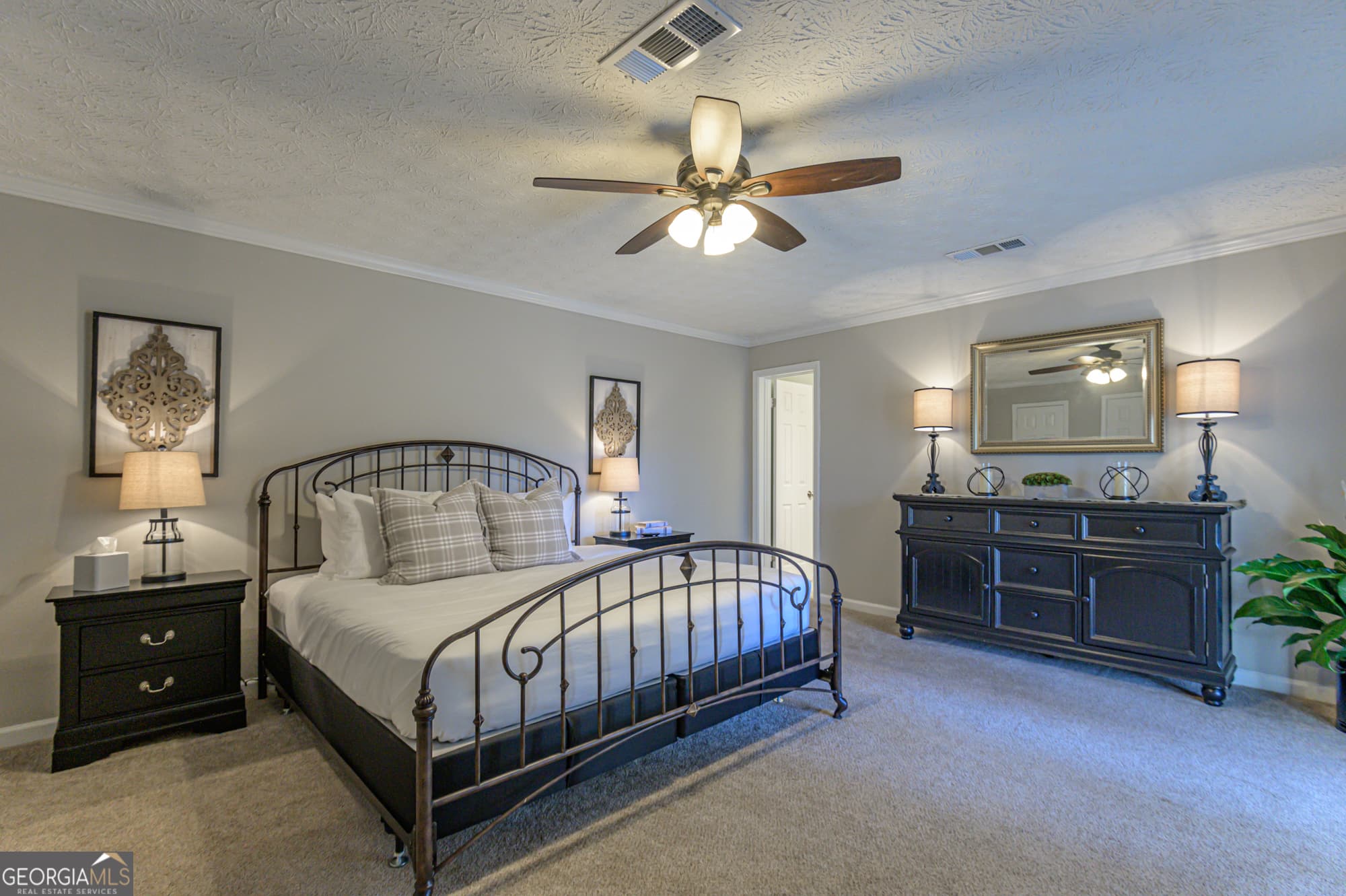 4 bedroom, 2 bathroom single family residence for rent at 196 Etowah Drive, Cartersville, GA 30120 for $5,234 a month — photo 4