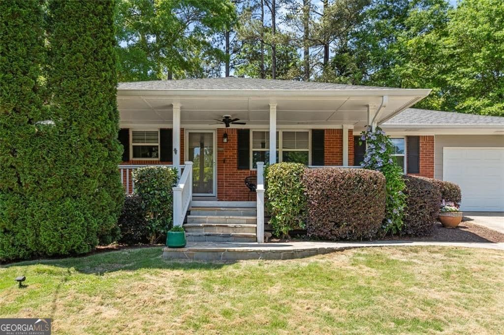 3 bedroom, 1.5 bathroom, 1,074 sq ft single family residence sold at 1380 Ashwood Court, Smyrna, GA 30080