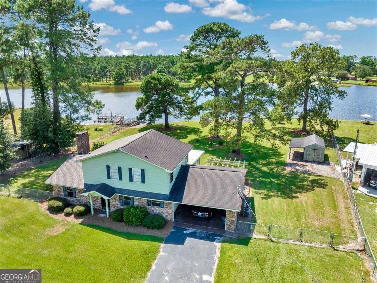 3 bedroom, 2 bathroom, 1,779 sq ft single family residence for sale at 443 Lakeshore Road, Pelham, GA 31779 — photo 5