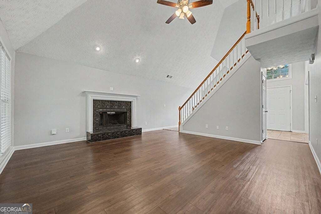 3 bedroom, 2.5 bathroom, 2,070 sq ft single family residence for sale at 418 Middle Valley Lane, Woodstock, GA 30189 — photo 5