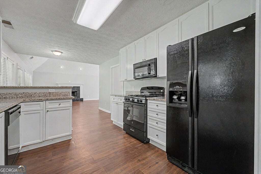 3 bedroom, 2.5 bathroom, 2,070 sq ft single family residence for sale at 418 Middle Valley Lane, Woodstock, GA 30189 — photo 8